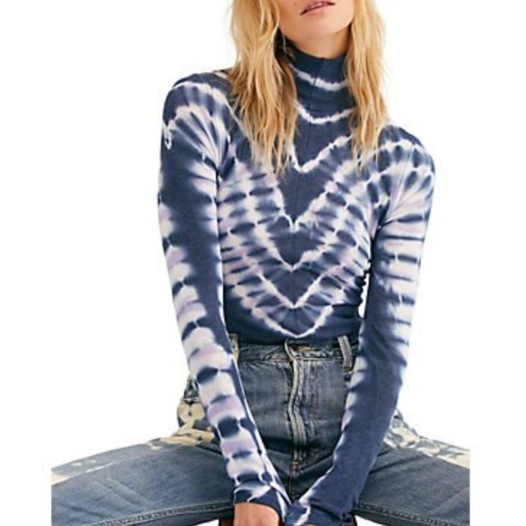 We The Free Psychedelic Turtleneck Top - Picture 5 of 8